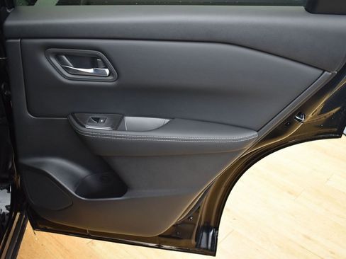 New 2025 Nissan Rogue SV image 14