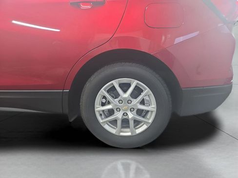 Used 2023 Chevrolet Equinox LT image 8