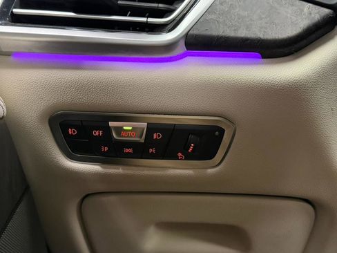 Used 2021 BMW X5 xDrive40i w/ M Sport Package image 34