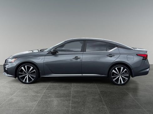 Used 2019 Nissan Altima 2.5 SR w/ SR Premium Package AWD/4WD image 6