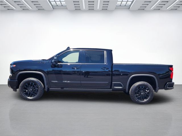 Used 2025 Chevrolet Silverado 2500 High Country w/ High Country Premium Package AWD/4WD image 7