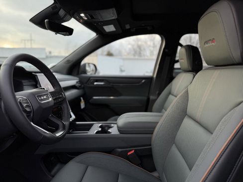 New 2026 GMC Acadia AT4 image 12