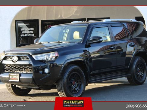 Used 2018 Toyota 4Runner SR5 Premium RWD image 1