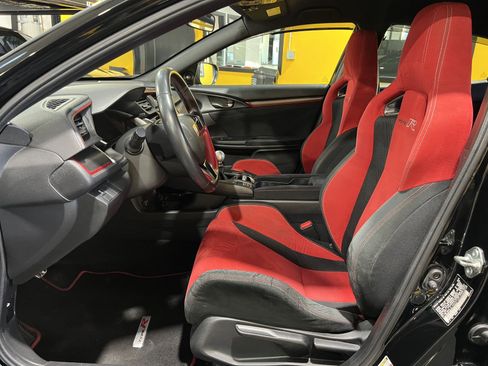 Used 2019 Honda Civic Type R image 14