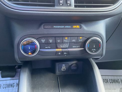 Used 2024 Ford Escape Active image 29