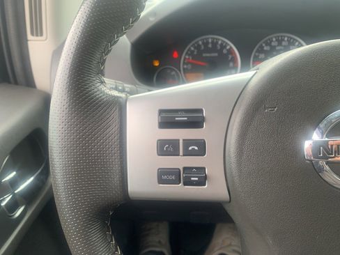 Used 2019 Nissan Frontier PRO-4X image 14