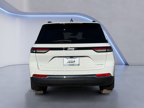 New 2025 Jeep Grand Cherokee Laredo X w/ MOPAR Finishing Package image 4