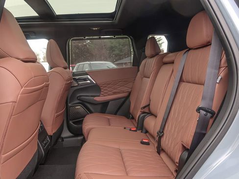 New 2026 Mitsubishi Outlander SEL AWD/4WD image 28