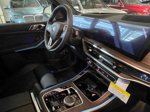 Used 2026 BMW X5 xDrive50e AWD/4WD image 12