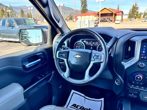 Used 2021 Chevrolet Silverado 1500 LTZ w/ LTZ Premium Package image 22