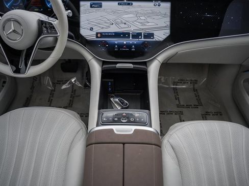 Used 2023 Mercedes-Benz EQS 580 4MATIC SUV image 24