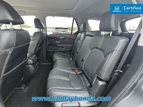 Certified 2025 Honda Pilot Touring image 9