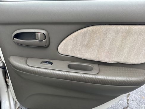 Used 2001 Hyundai Sonata FWD image 18