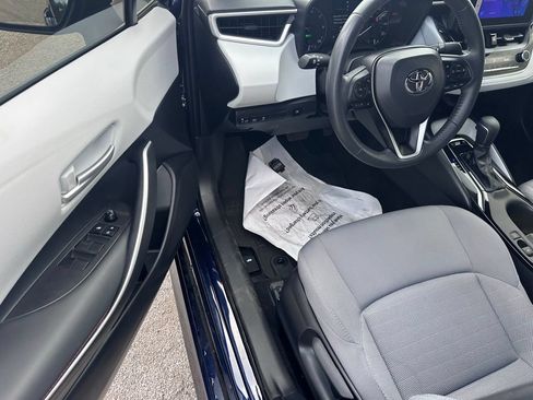 Used 2024 Toyota Corolla SE w/ SE Package FWD image 11