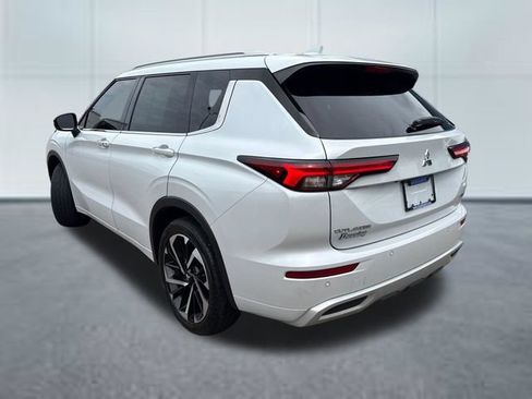 Used 2022 Mitsubishi Outlander SEL AWD/4WD image 2