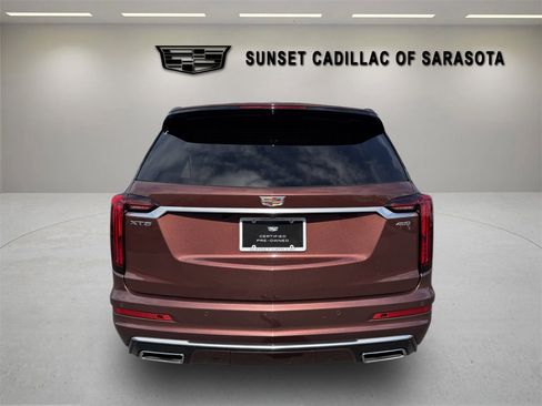 Certified 2022 Cadillac XT6 Premium Luxury w/ LPO, Floor Liner Package image 4
