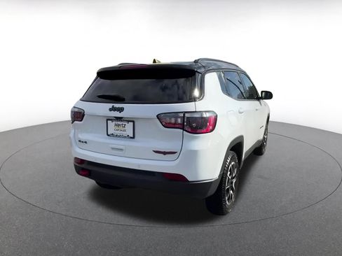 Used 2025 Jeep Compass Trailhawk image 14