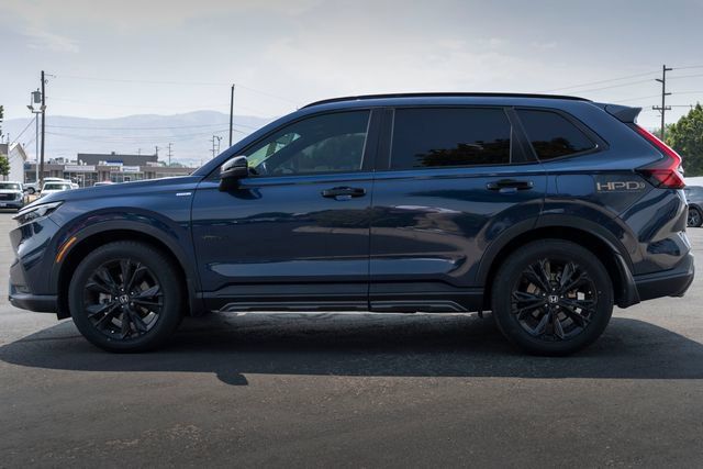 Used 2023 Honda CR-V Sport Touring image 3