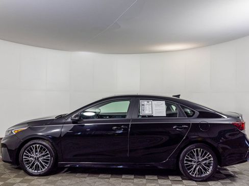 Used 2024 Kia Forte GT-Line w/ GT-Line Premium Package FWD image 19