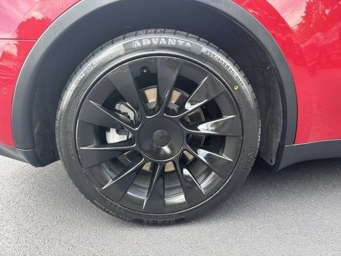 Used 2020 Tesla Model Y Long Range AWD/4WD image 20