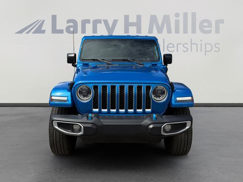 Used 2023 Jeep Wrangler Unlimited Sahara AWD/4WD image 8