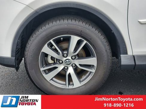 Used 2017 Toyota RAV4 XLE image 14