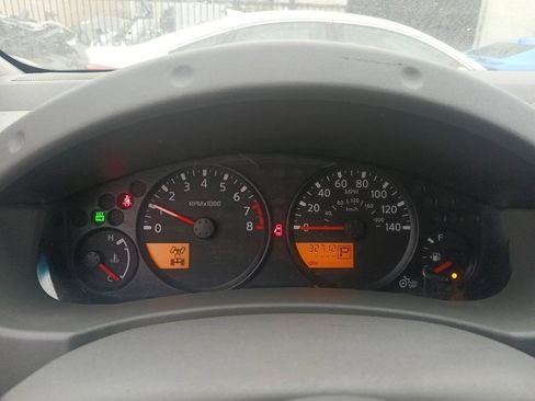 Used 2020 Nissan Frontier SV AWD/4WD image 7