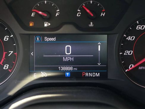 Used 2020 Chevrolet Camaro LT RWD image 17