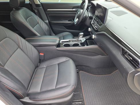 Certified 2023 Nissan Altima 2.5 SR w/ SR Premium Package FWD image 27