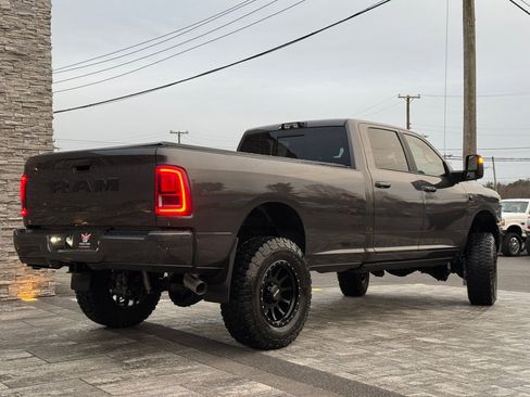 Used 2025 RAM 3500 Laramie image 5