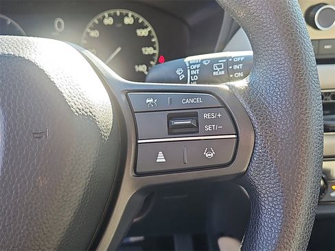 Used 2023 Honda HR-V LX image 19