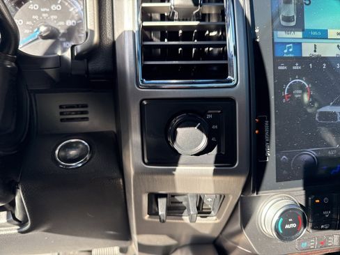 Used 2017 Ford F350 Platinum w/ Platinum Ultimate Package image 34