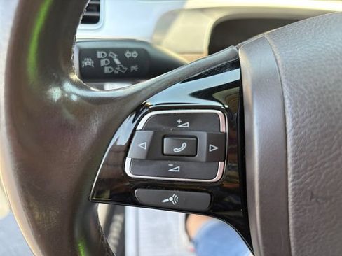 Used 2016 Volkswagen Touareg Sport AWD/4WD image 24