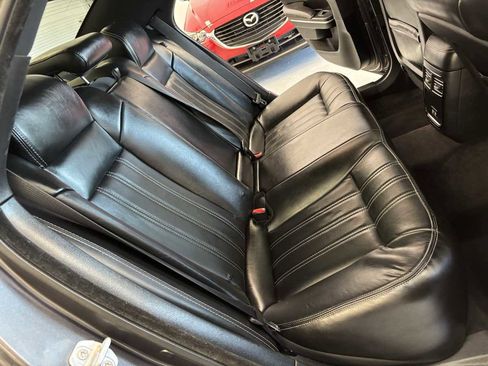 Used 2018 Chrysler 300 S w/ 300S Premium Group image 22