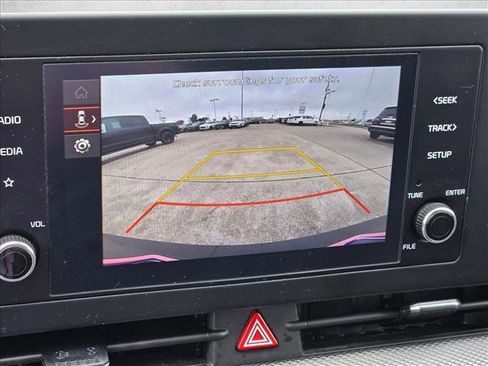 Used 2025 Kia Sportage LX FWD image 12