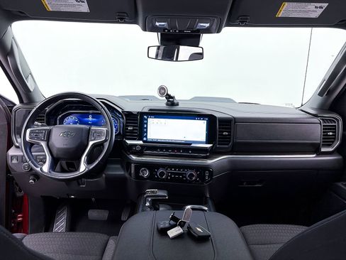 Used 2023 Chevrolet Silverado 1500 LT Trail Boss image 29