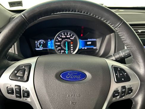 Used 2013 Ford Explorer XLT image 13