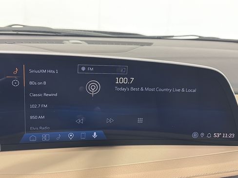 Certified 2024 Cadillac XT4 Luxury w/ Cold Weather Package image 19