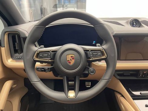 New 2026 Porsche Cayenne Coupe AWD/4WD image 12