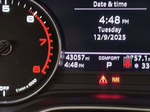 Used 2020 Audi A4 2.0T Premium image 25