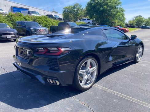 Used 2024 Chevrolet Corvette Stingray Preferred Conv w/ 2LT RWD image 5
