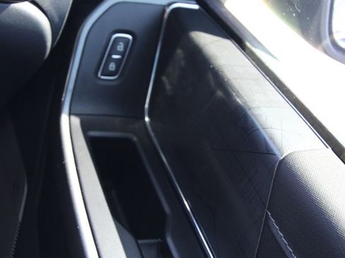 Used 2022 Ford F150 XLT w/ Equipment Group 302A High image 24