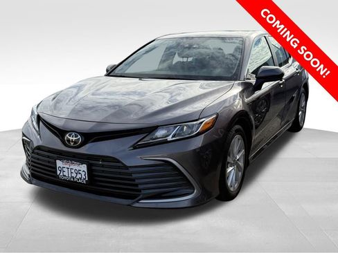 Certified 2023 Toyota Camry LE image 1