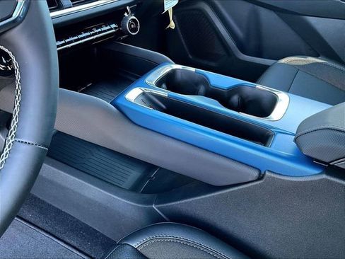 New 2026 Chevrolet Equinox EV LT image 12