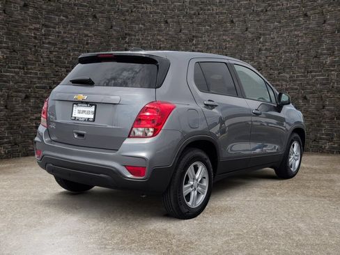 Used 2020 Chevrolet Trax LS w/ Tint and Cruise Package FWD image 7