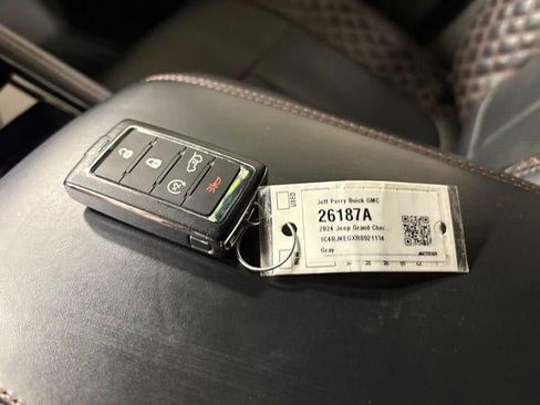 Used 2024 Jeep Grand Cherokee L Summit image 72