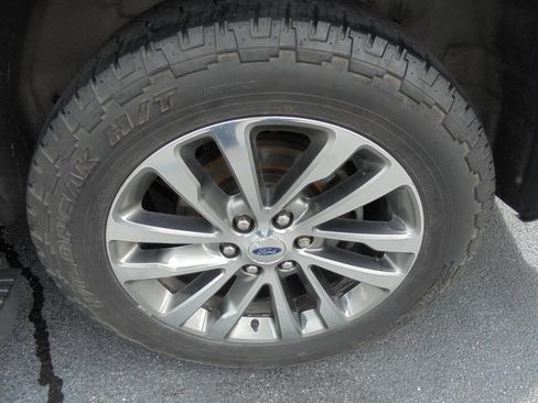 Used 2018 Ford Expedition Max Limited w/ Equipment Group 301A image 34