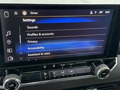 Used 2024 Chevrolet Colorado W/T w/ Safety Package image 29