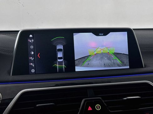 Used 2018 BMW 750i xDrive AWD/4WD image 15