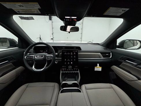 New 2026 GMC Terrain Elevation w/ Elevation Premium Package image 2